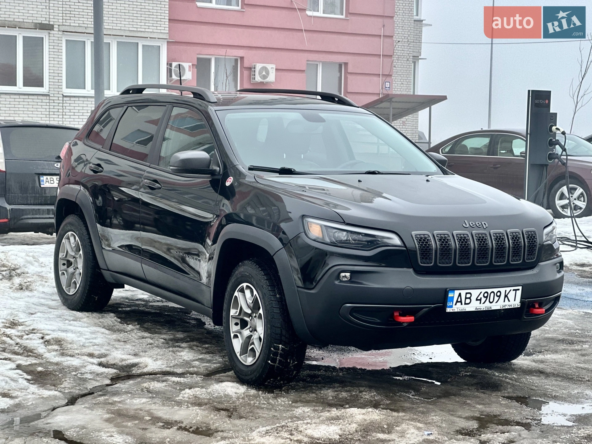 2019 Jeep Cherokee - фото 1