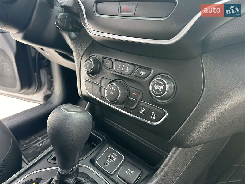 Внедорожник / Кроссовер Jeep Cherokee 2018 в Виннице фото 44 Внедорожник / Кроссовер Jeep Cherokee 2018 в Виннице