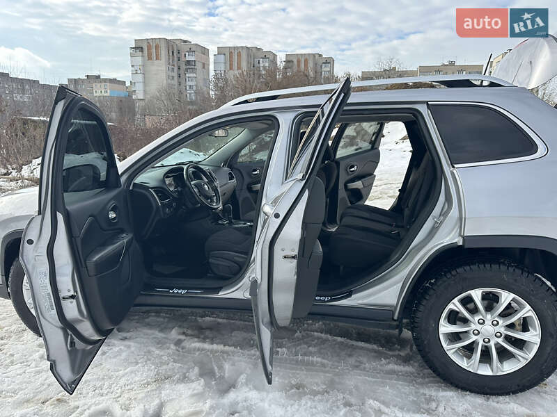 Внедорожник / Кроссовер Jeep Cherokee 2018 в Виннице фото 49 Внедорожник / Кроссовер Jeep Cherokee 2018 в Виннице
