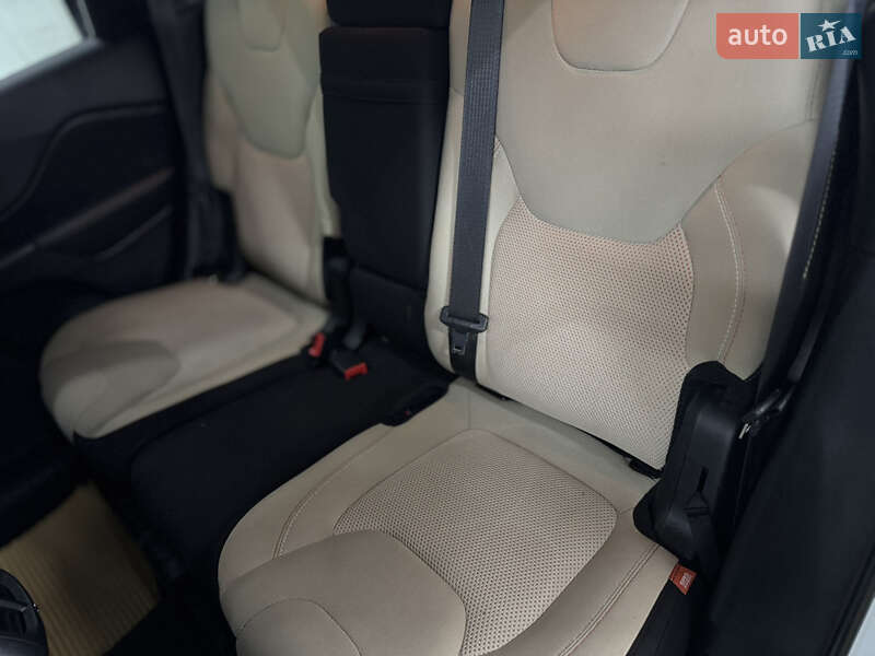 Внедорожник / Кроссовер Jeep Cherokee 2016 в Сумах фото 18 Внедорожник / Кроссовер Jeep Cherokee 2016 в Сумах