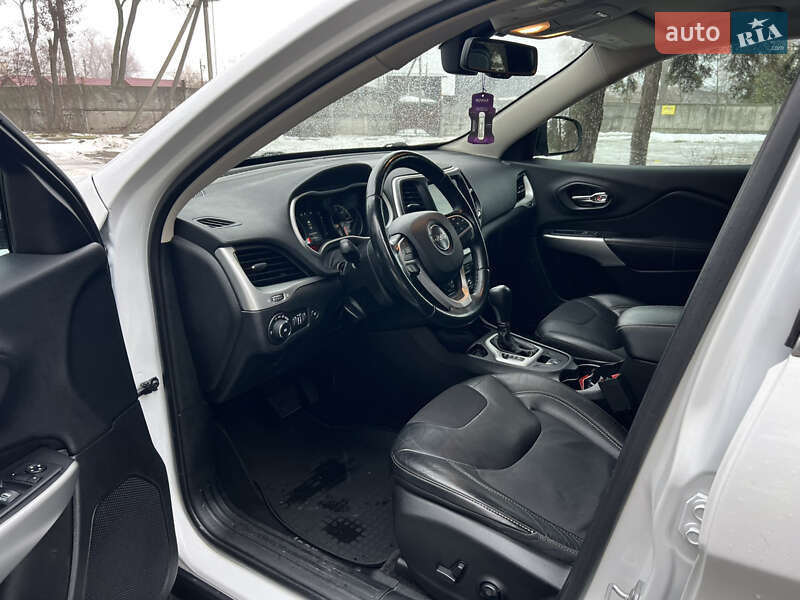 Внедорожник / Кроссовер Jeep Cherokee 2017 в Черкассах фото 13 Внедорожник / Кроссовер Jeep Cherokee 2017 в Черкассах