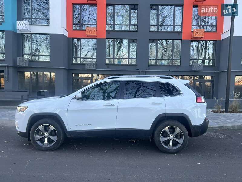 Внедорожник / Кроссовер Jeep Cherokee 2020 в Чернигове