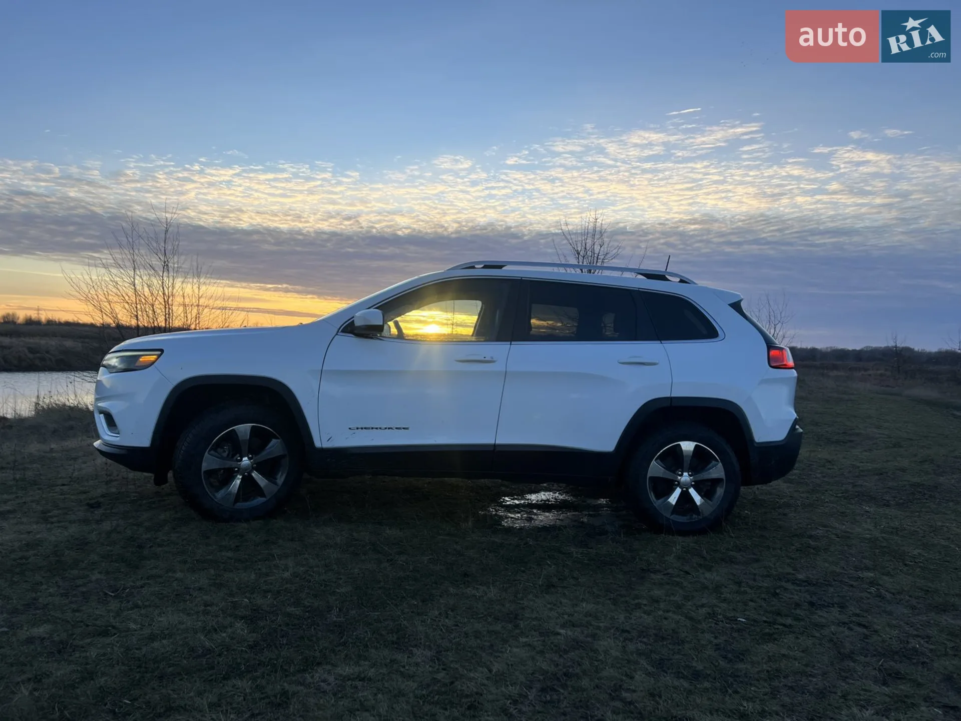 2019 Jeep Cherokee - мініатюра 21