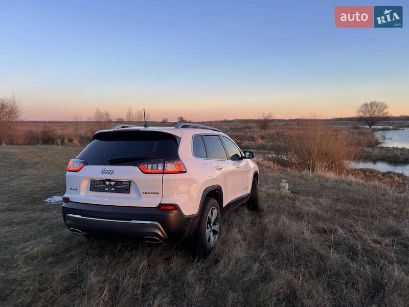 Внедорожник / Кроссовер Jeep Cherokee 2020 в Чернигове