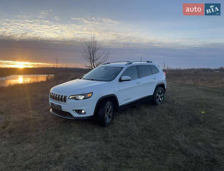 Внедорожник / Кроссовер Jeep Cherokee 2020 в Чернигове