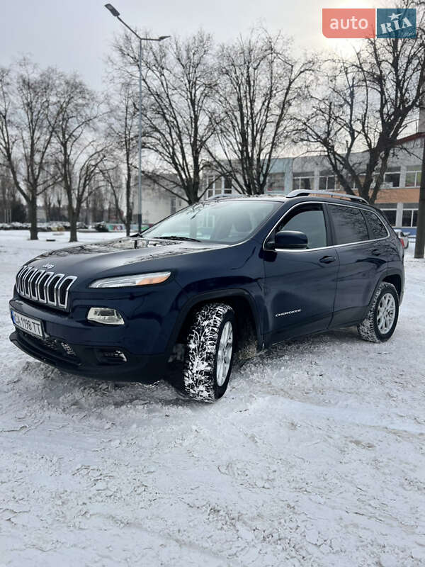 Внедорожник / Кроссовер Jeep Cherokee 2015 в Черкассах