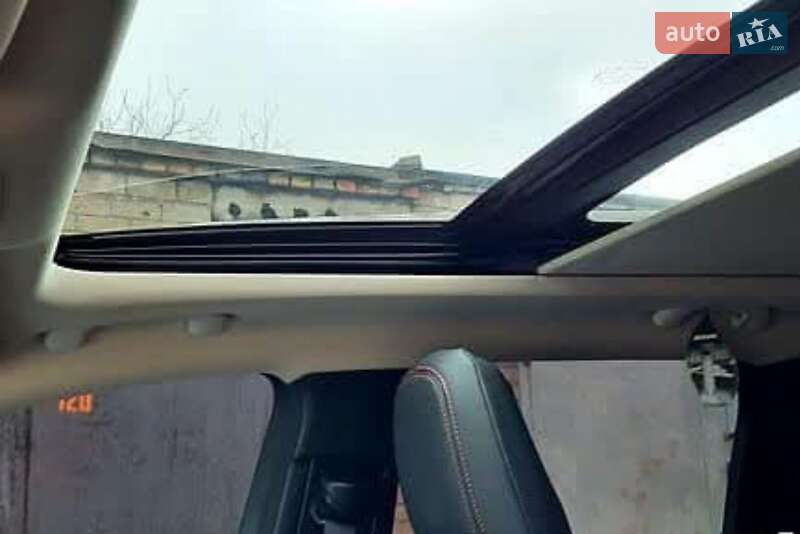 Внедорожник / Кроссовер Jeep Cherokee 2016 в Павлограде