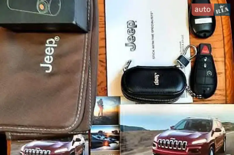 Внедорожник / Кроссовер Jeep Cherokee 2016 в Павлограде документ