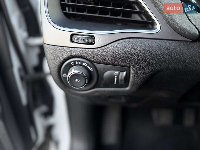 Внедорожник / Кроссовер Jeep Cherokee 2019 в Львове фото 34 Внедорожник / Кроссовер Jeep Cherokee 2019 в Львове