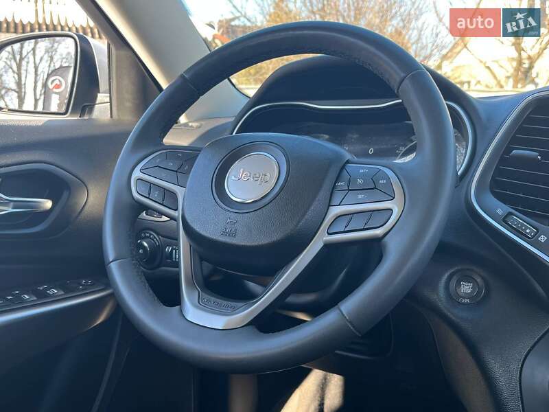 Внедорожник / Кроссовер Jeep Cherokee 2021 в Киеве фото 18 Внедорожник / Кроссовер Jeep Cherokee 2021 в Киеве