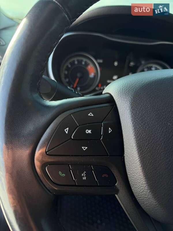 Позашляховик / Кросовер Jeep Cherokee 2018 в Хмельницькому