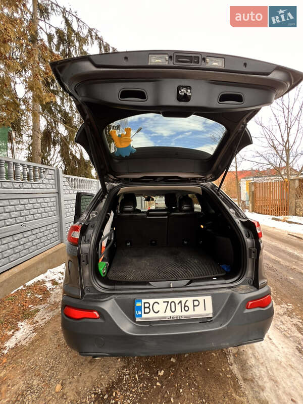 Внедорожник / Кроссовер Jeep Cherokee 2017 в Мостиске фото 19 Внедорожник / Кроссовер Jeep Cherokee 2017 в Мостиске