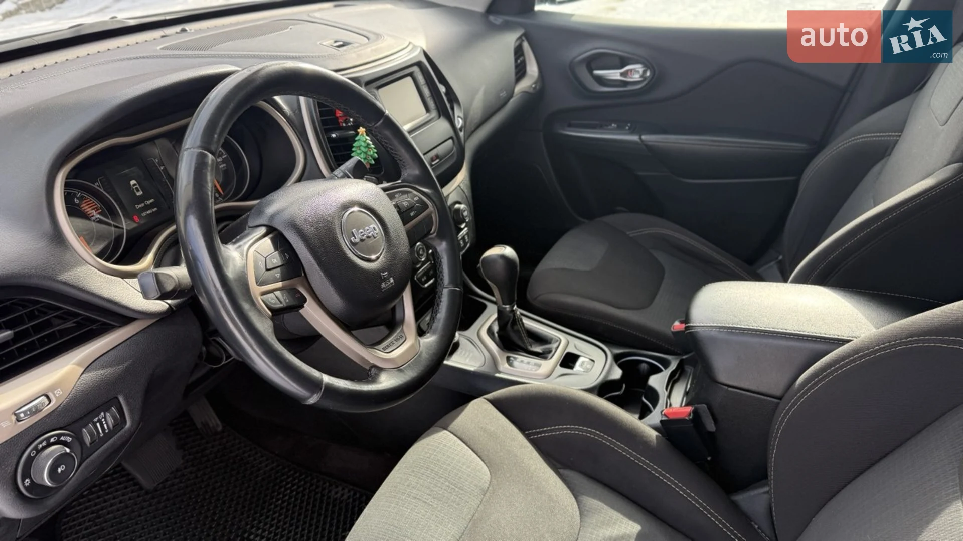 2015 Jeep Cherokee - мініатюра 16