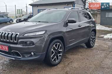 Внедорожник / Кроссовер Jeep Cherokee 2016 в Нововолынске