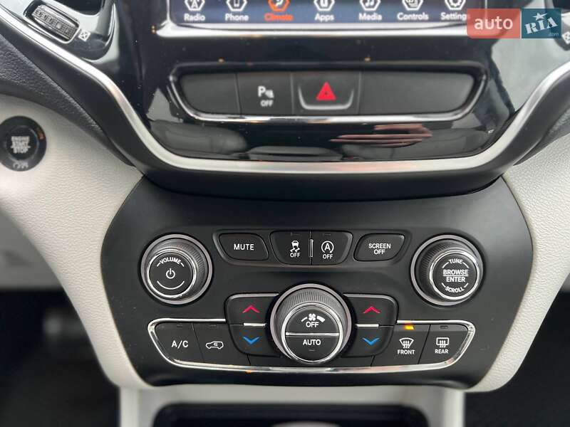 Внедорожник / Кроссовер Jeep Cherokee 2020 в Стрые