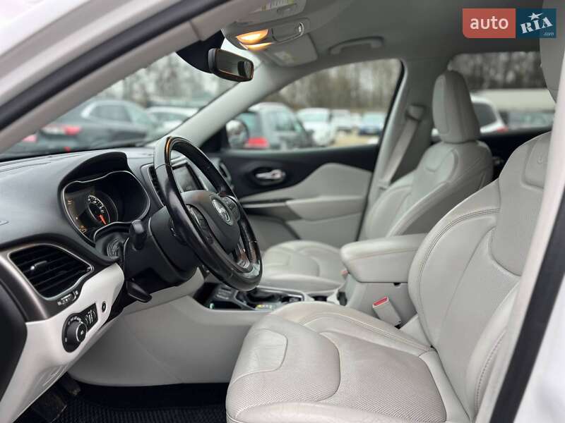 Внедорожник / Кроссовер Jeep Cherokee 2020 в Стрые