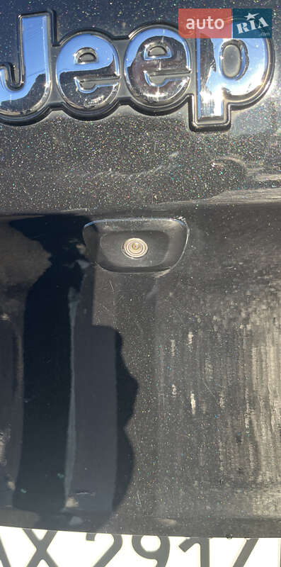 Внедорожник / Кроссовер Jeep Cherokee 2015 в Харькове