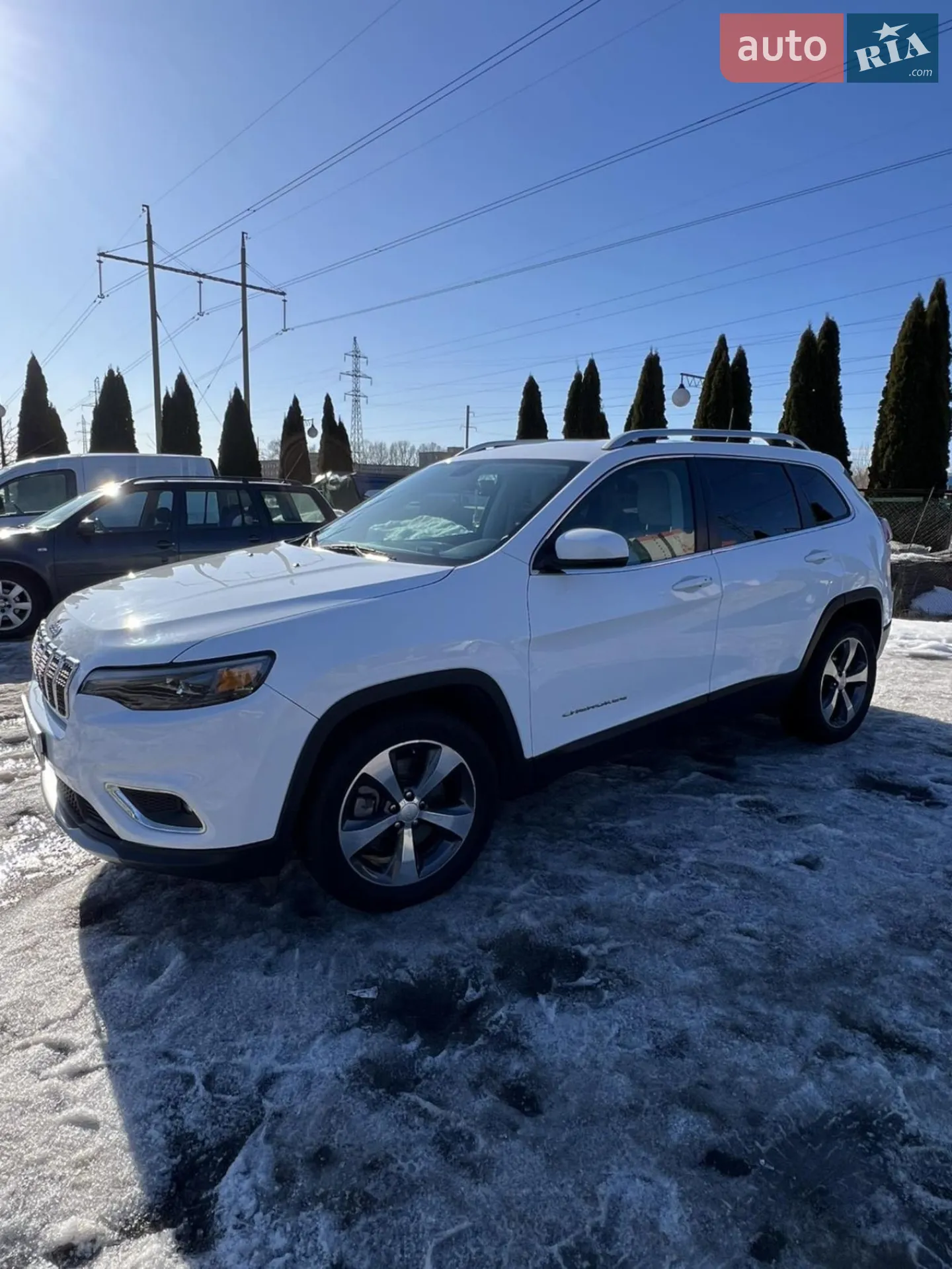 2019 Jeep Cherokee - мініатюра 2