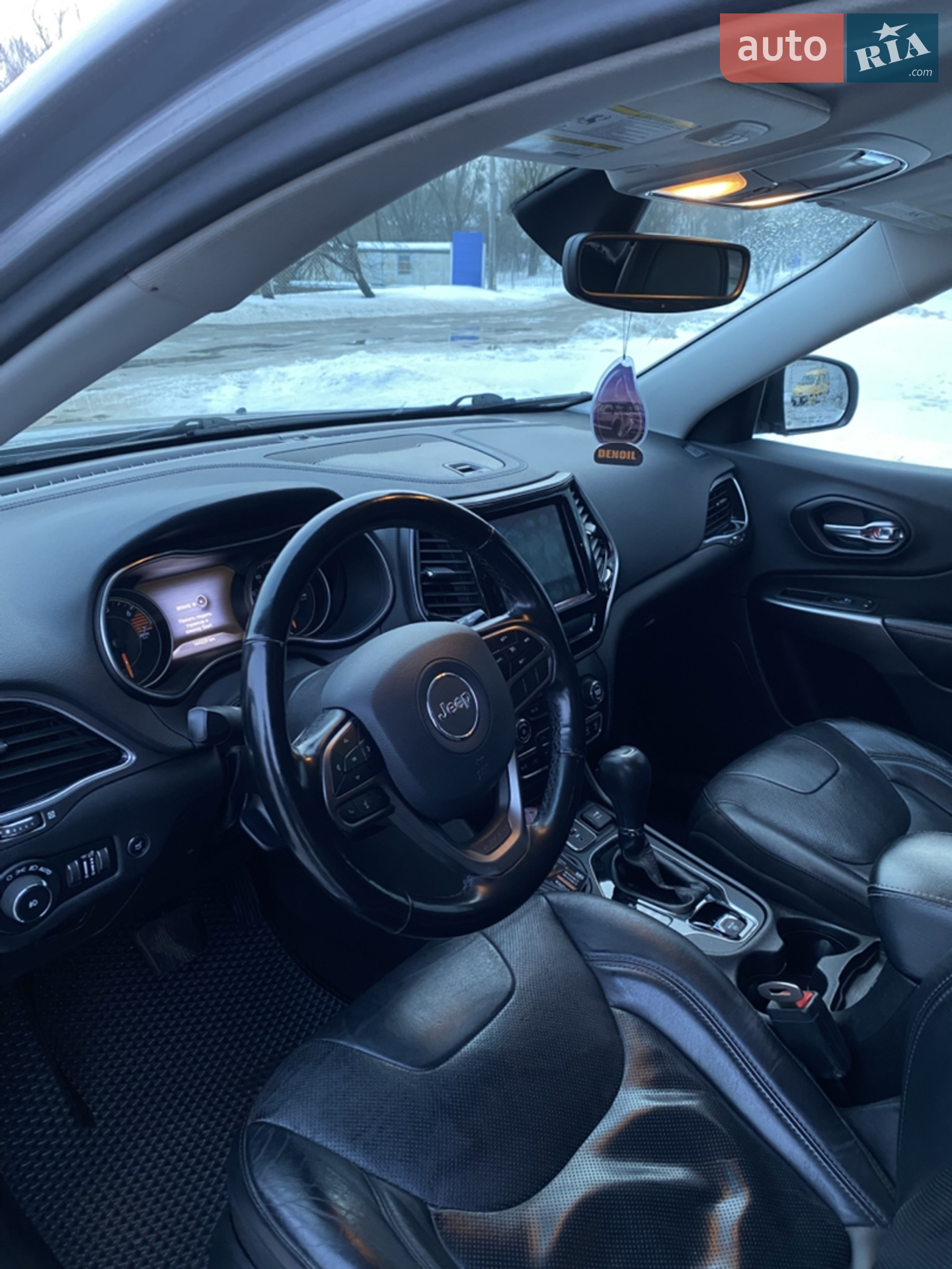 2020 Jeep Cherokee - мініатюра 9