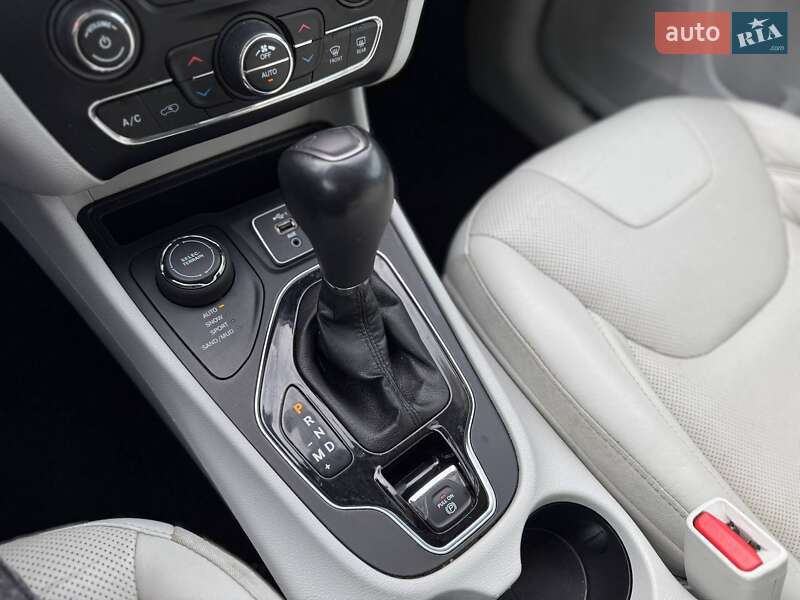 Внедорожник / Кроссовер Jeep Cherokee 2019 в Коломые фото 30 Внедорожник / Кроссовер Jeep Cherokee 2019 в Коломые