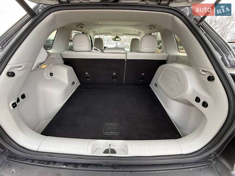 Внедорожник / Кроссовер Jeep Cherokee 2019 в Коломые фото 44 Внедорожник / Кроссовер Jeep Cherokee 2019 в Коломые