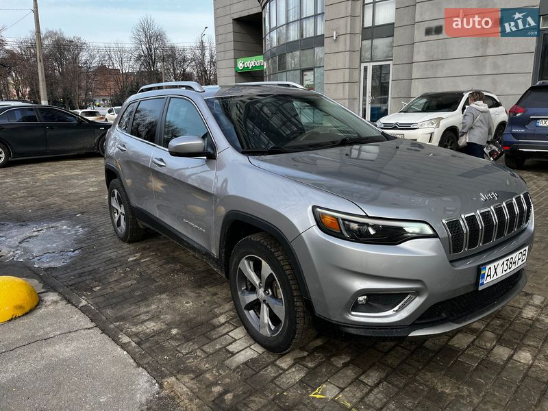Внедорожник / Кроссовер Jeep Cherokee 2018 в Харькове