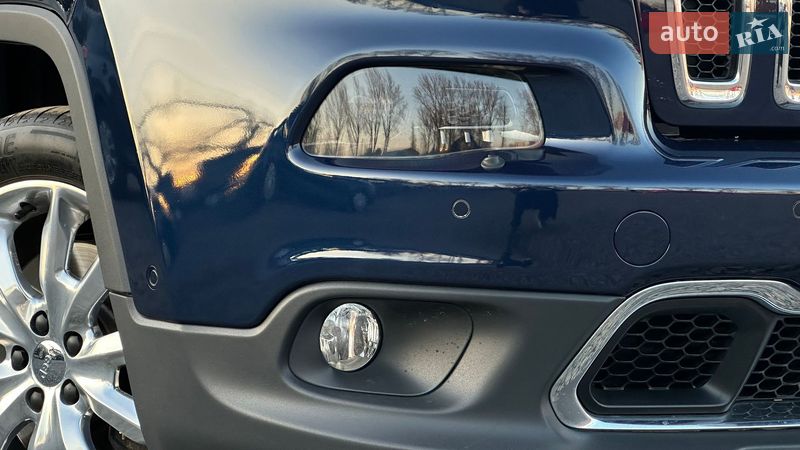 Внедорожник / Кроссовер Jeep Cherokee 2015 в Самборе