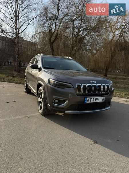 Внедорожник / Кроссовер Jeep Cherokee 2018 в Ивано-Франковске
