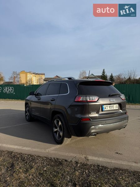 Внедорожник / Кроссовер Jeep Cherokee 2018 в Ивано-Франковске