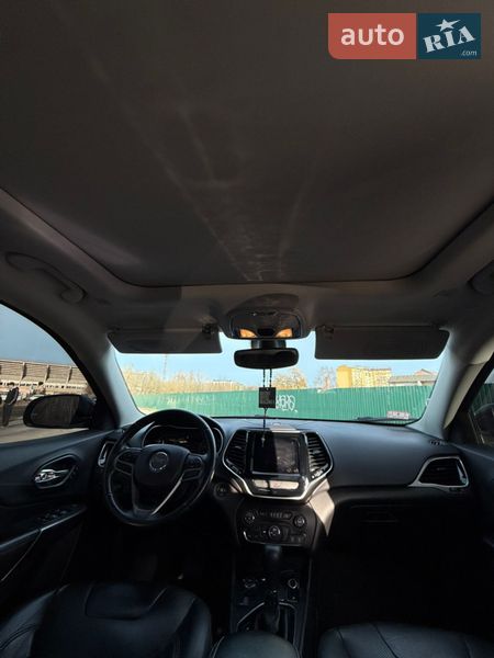 Внедорожник / Кроссовер Jeep Cherokee 2018 в Ивано-Франковске