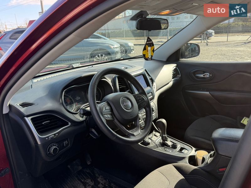 Внедорожник / Кроссовер Jeep Cherokee 2020 в Хмельницком