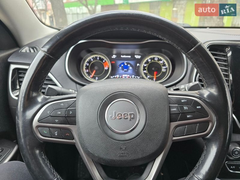 Внедорожник / Кроссовер Jeep Cherokee 2020 в Кропивницком