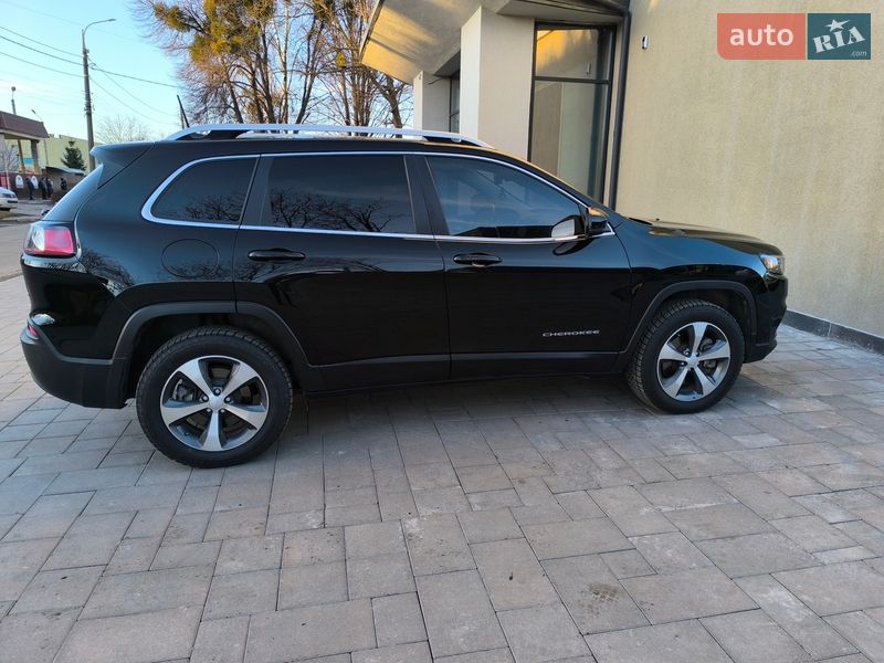 Внедорожник / Кроссовер Jeep Cherokee 2020 в Ровно