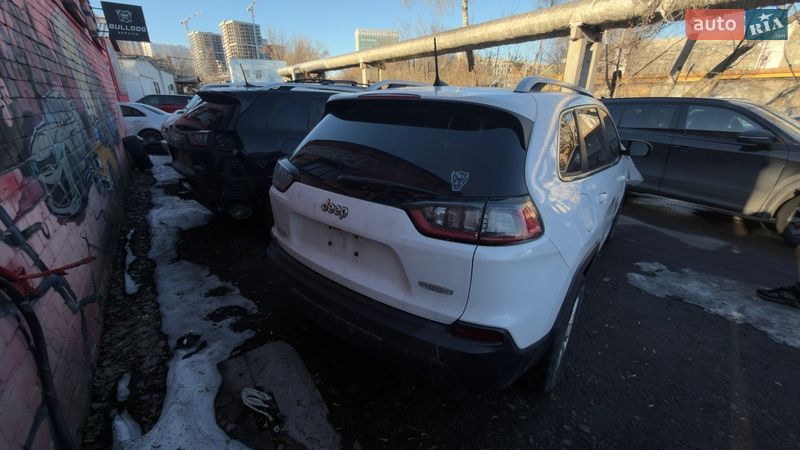 Внедорожник / Кроссовер Jeep Cherokee 2019 в Киеве