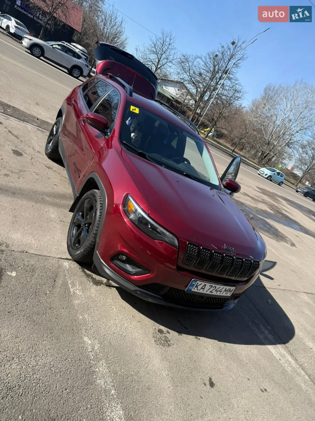 2020 Jeep Cherokee - фото 1