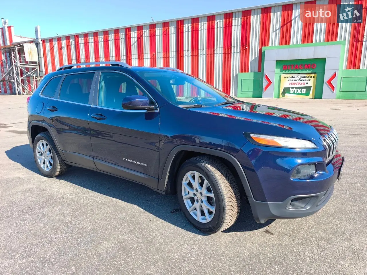 2016 Jeep Cherokee - мініатюра 26