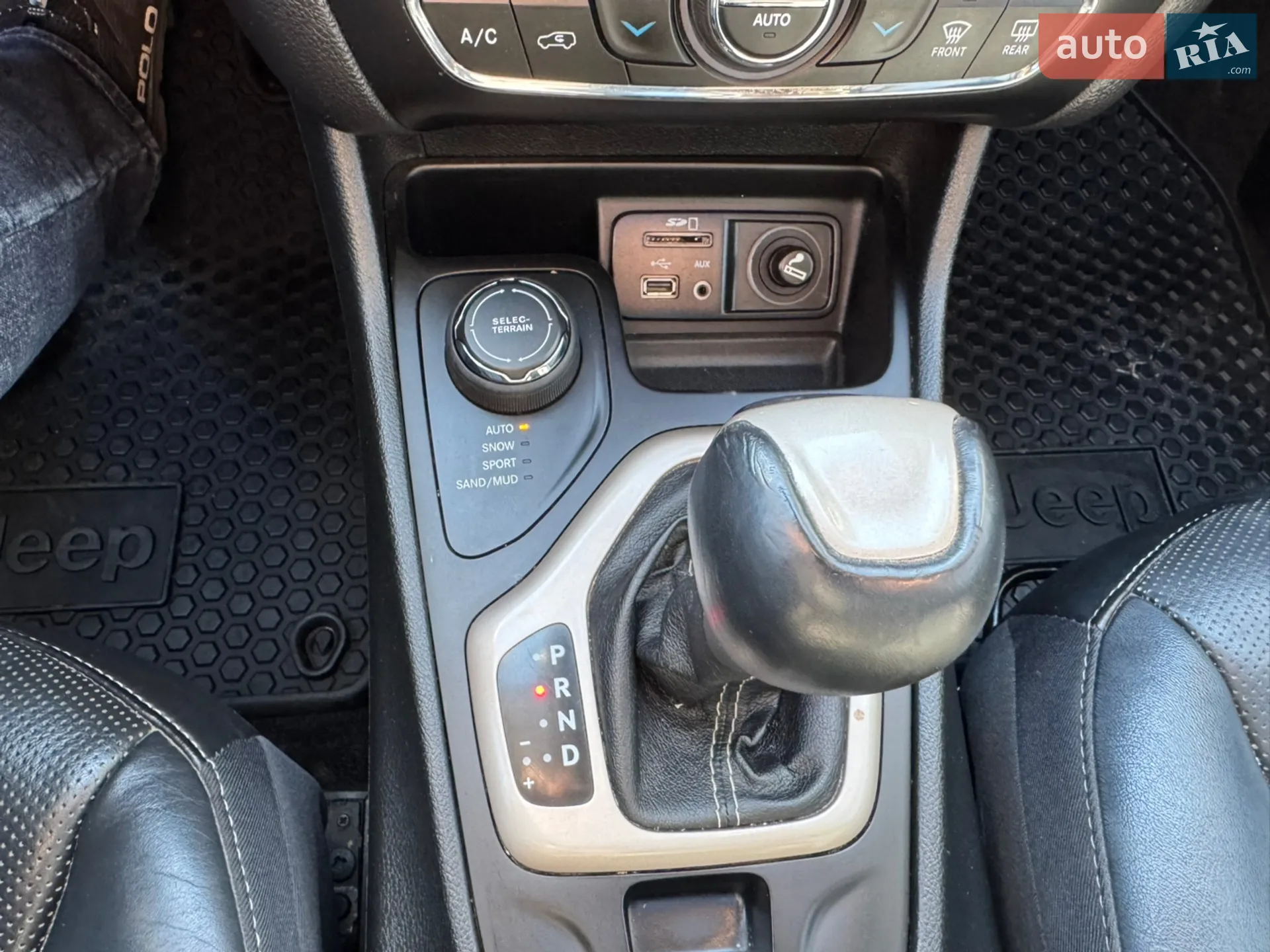 2015 Jeep Cherokee - мініатюра 36