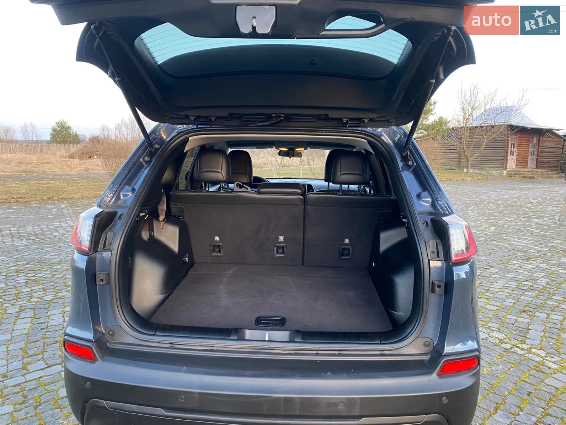 2019 Jeep Cherokee - мініатюра 18