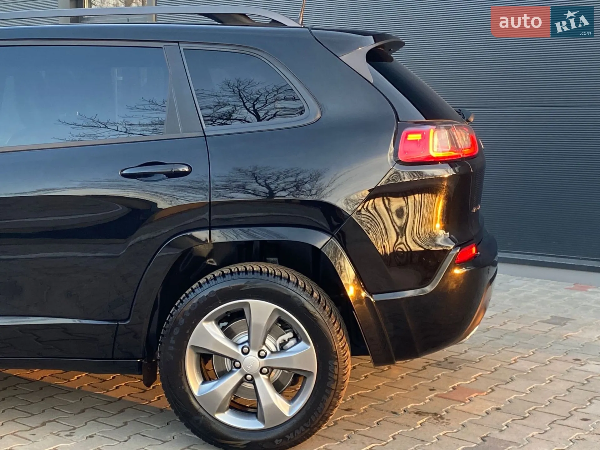 2019 Jeep Cherokee - мініатюра 11
