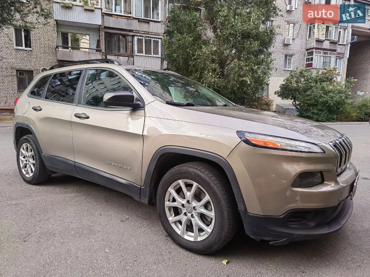 2016 Jeep Cherokee - мініатюра 9
