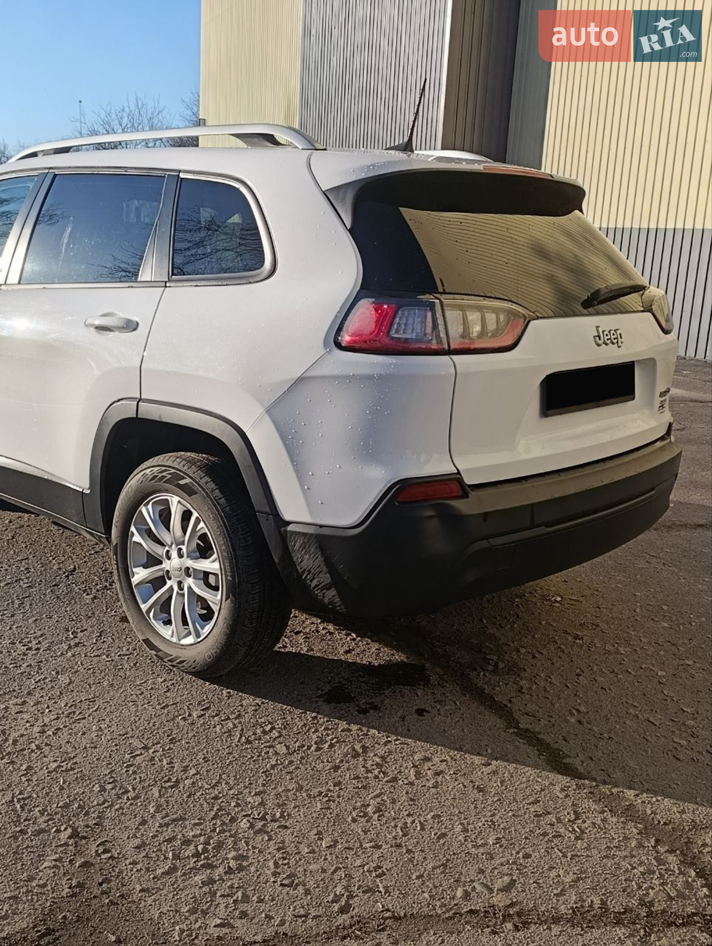 2020 Jeep Cherokee - мініатюра 4