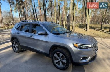 Внедорожник / Кроссовер Jeep Cherokee 2019 в Киеве