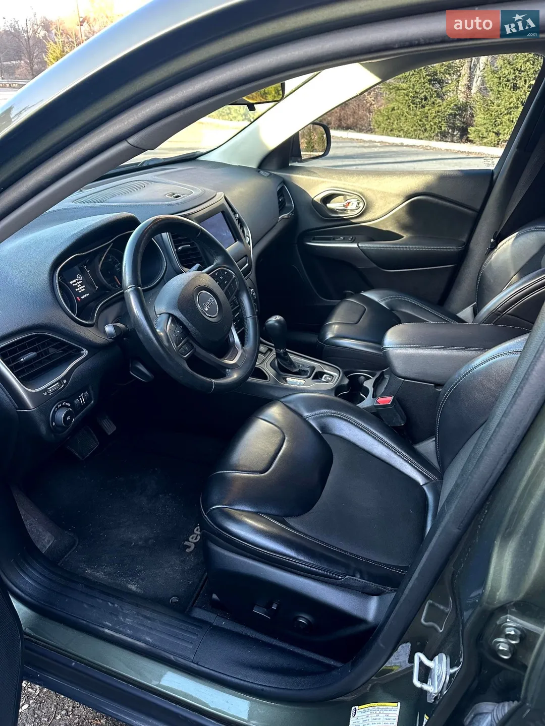 2018 Jeep Cherokee - мініатюра 40