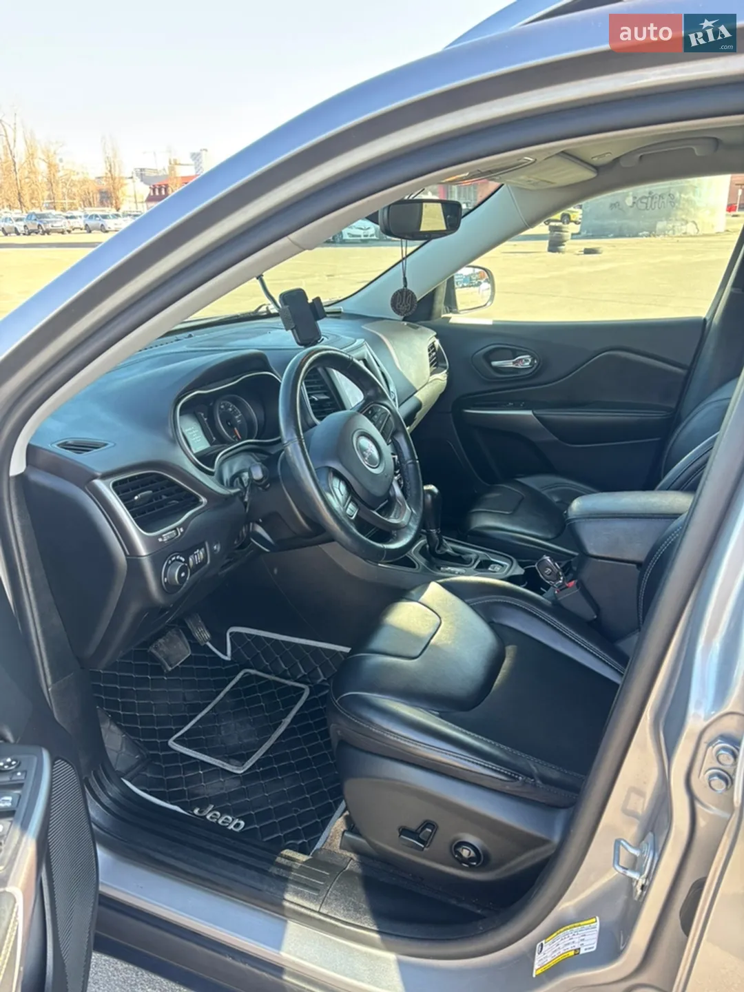 2018 Jeep Cherokee - мініатюра 18