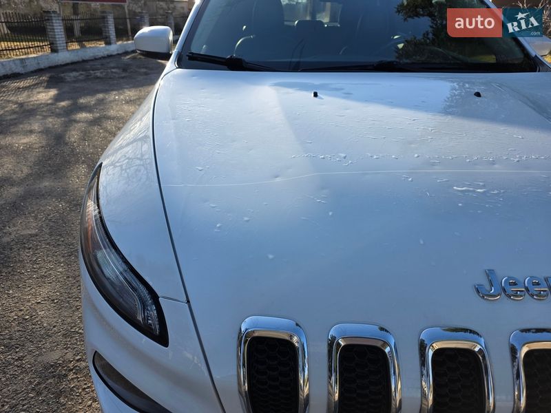 Внедорожник / Кроссовер Jeep Cherokee 2016 в Городенке