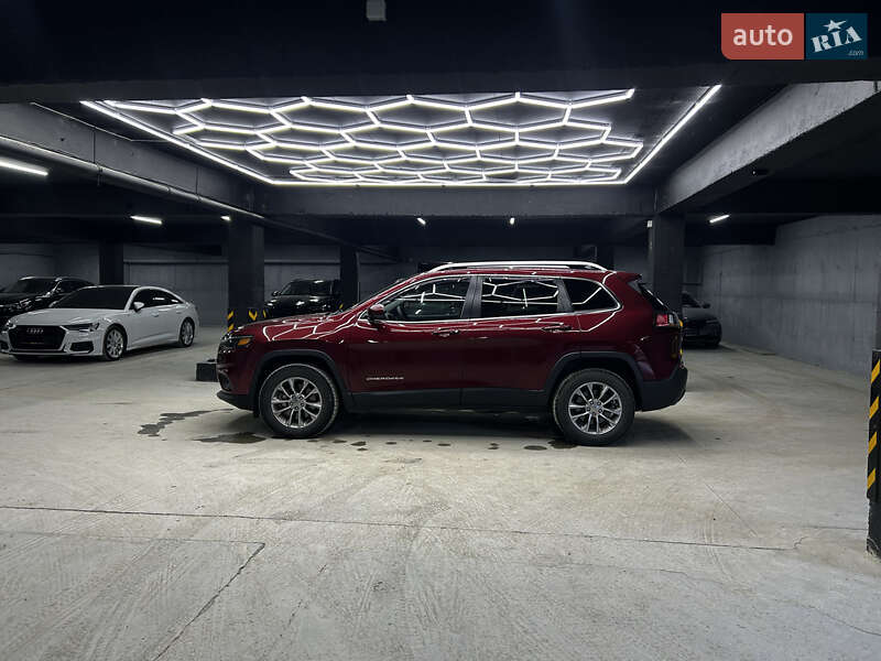 Внедорожник / Кроссовер Jeep Cherokee 2020 в Черновцах
