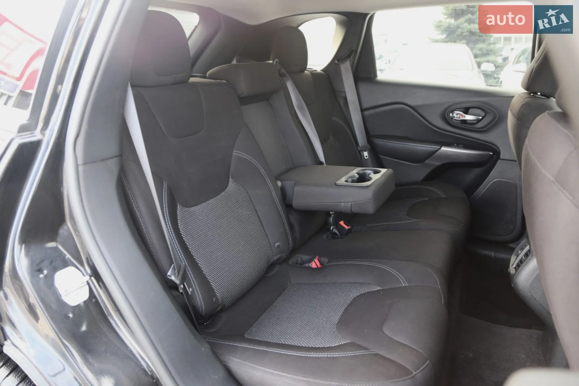 2018 Jeep Cherokee - мініатюра 16