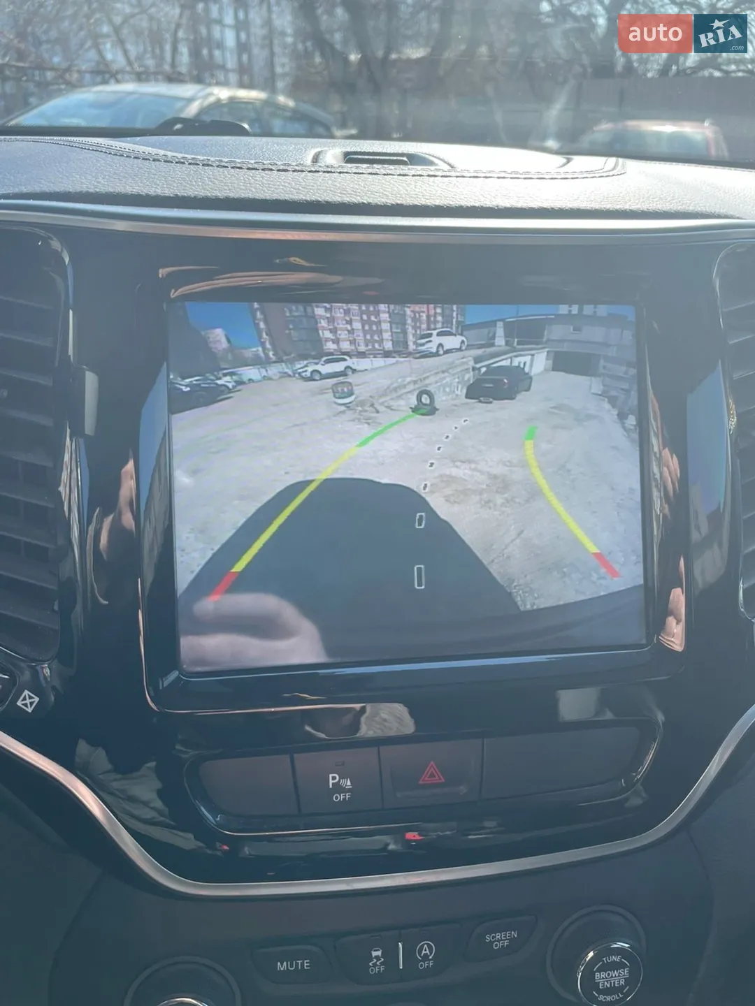 2020 Jeep Cherokee - мініатюра 12