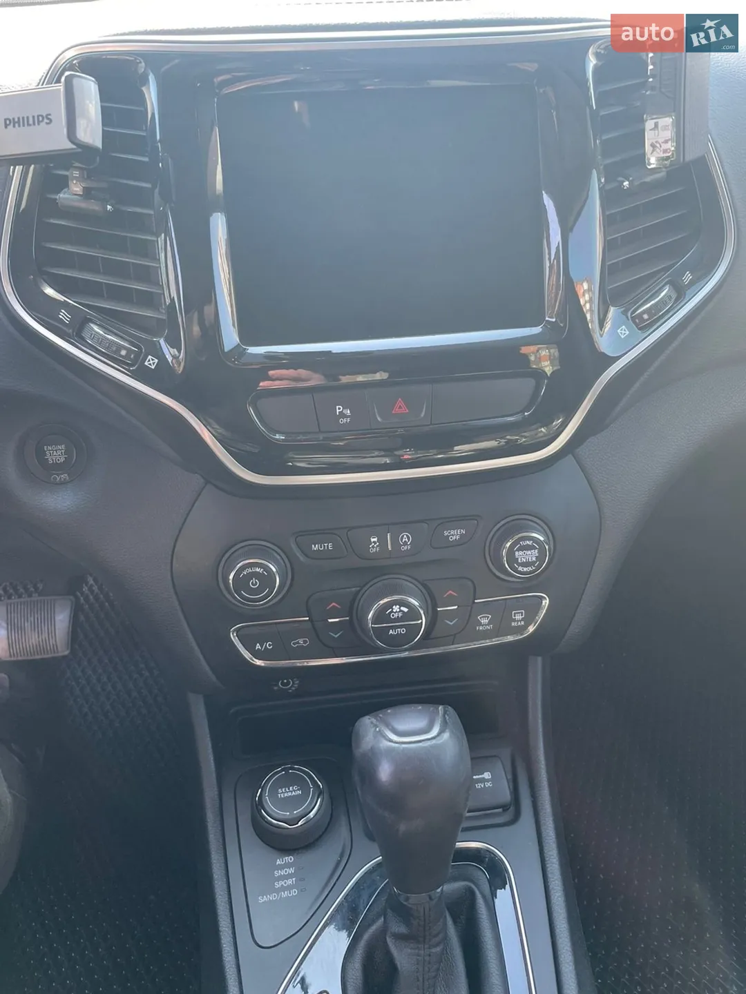2020 Jeep Cherokee - мініатюра 18