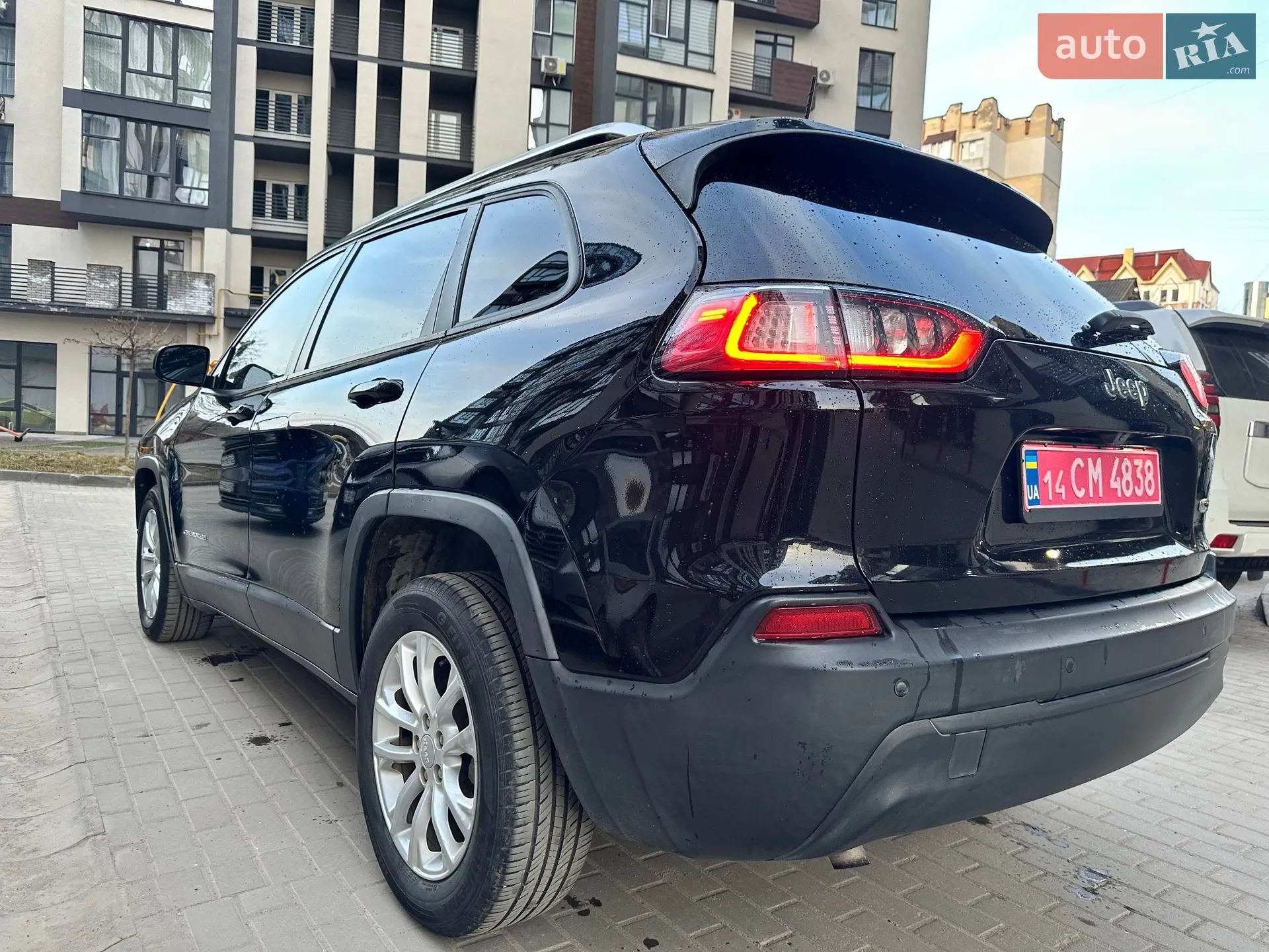 2020 Jeep Cherokee - мініатюра 9